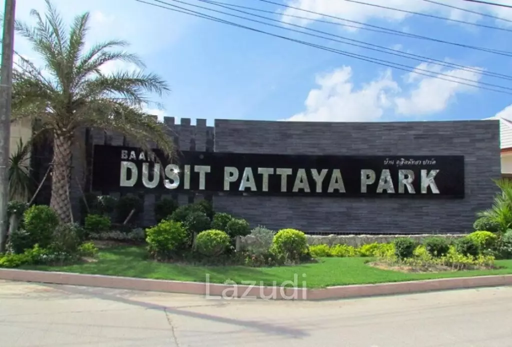 12 Beds 8 Baths 720 SQ.M. Pool Villas Pattaya Park