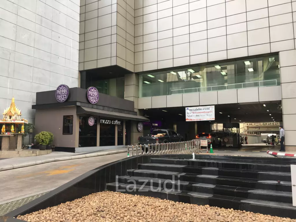 Office For Rent at Sermmitr Tower