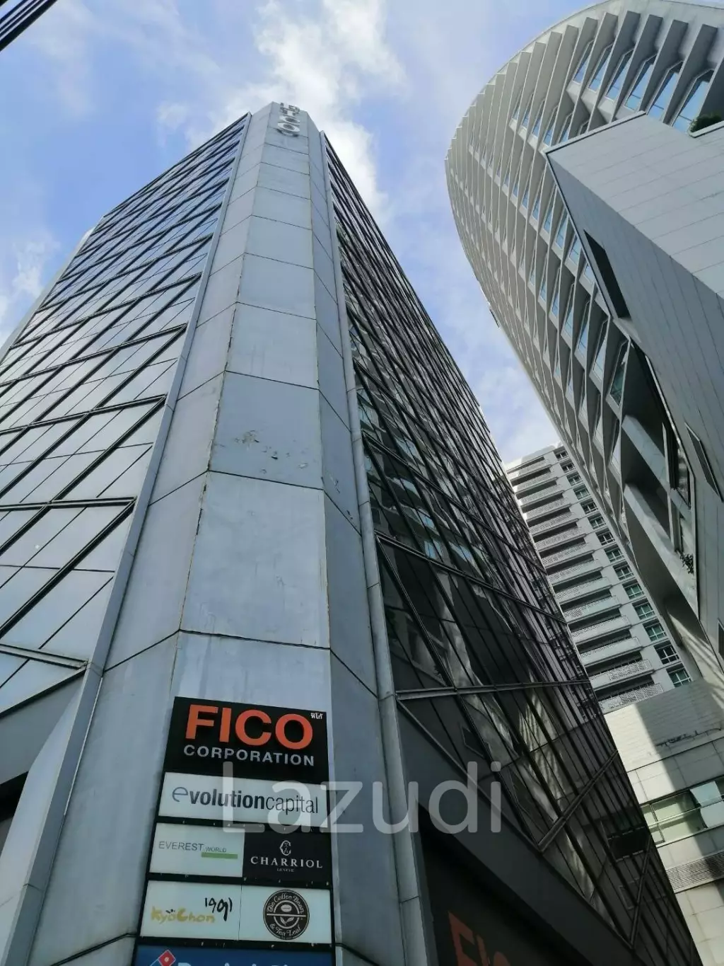 Modern Office Space in Fico Place Khlong Toei Nuea