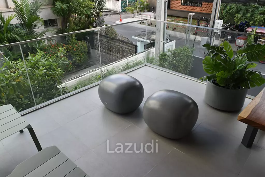 2 Bed 2 Bath 45 SQ.M TATE Thonglor 11