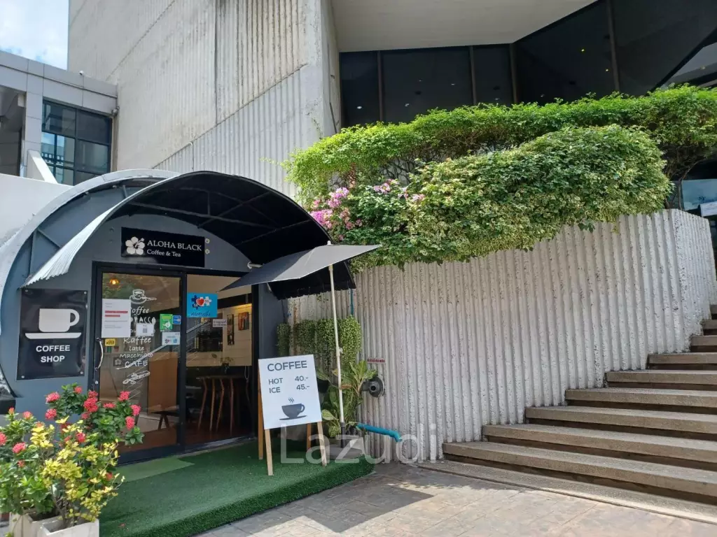 Office space for rent at Sino-Thai Tower unit 7D  size 67 Sqm