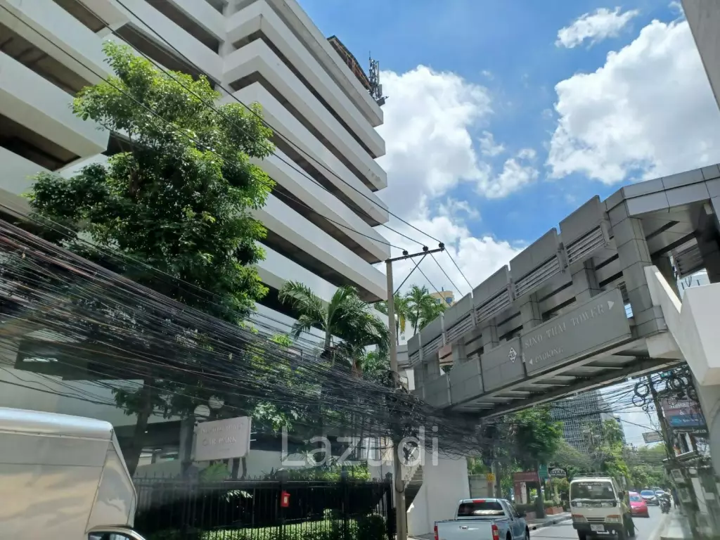 Office space for rent at Sino-Thai Tower unit 7D  size 67 Sqm