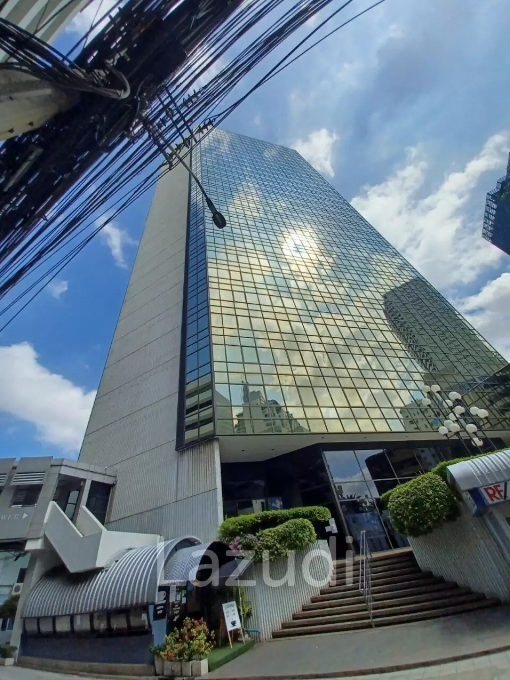Office space for rent at Sino-Thai Tower unit 7D  size 67 Sqm