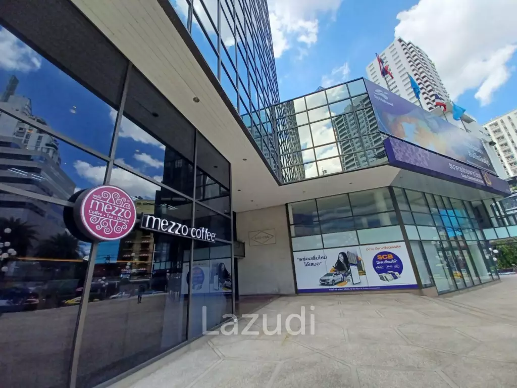 Office space for rent at Sino-Thai Tower unit 7D  size 67 Sqm