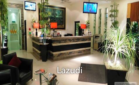 Maxx City Condotel