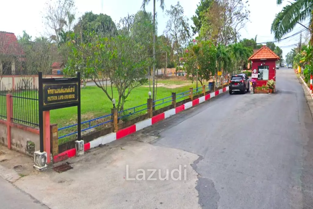 5 Bed 5 Bath 700 SQ.M. Pattaya Land And House