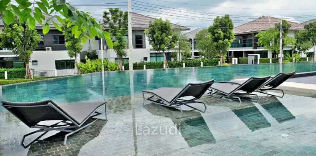 4 Bed 294 SQ.M  Setthasiri Krungthep Kreetha