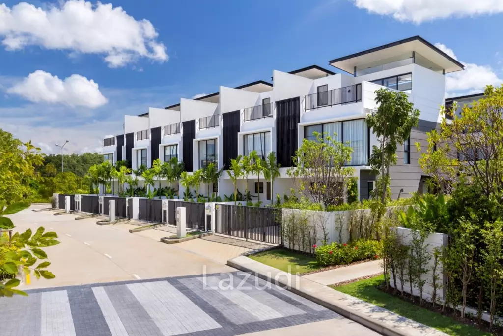 Modern 5-Bedroom Pool Villa for Rent at Laguna Park