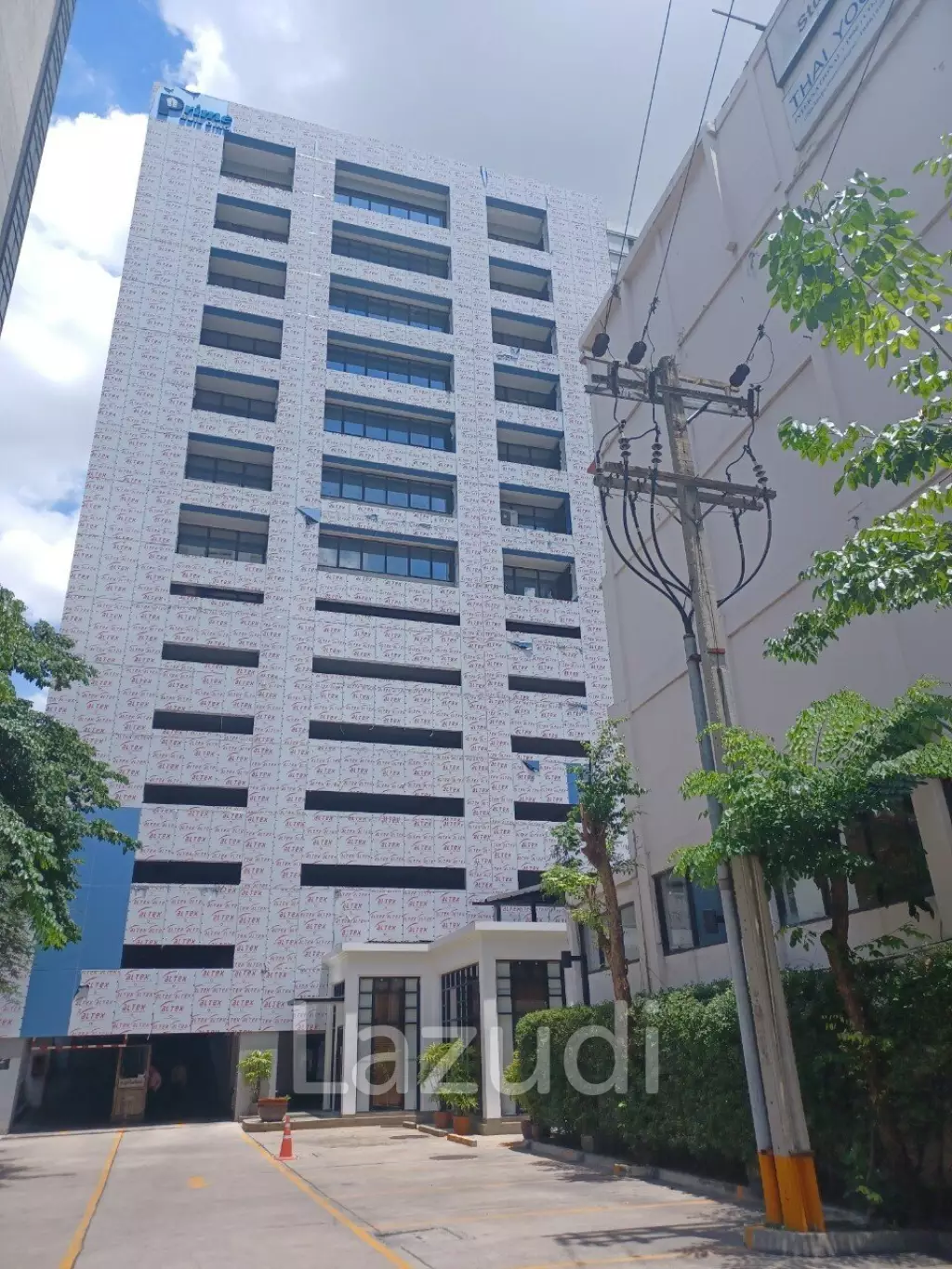 Office For Rent at Prime Building
