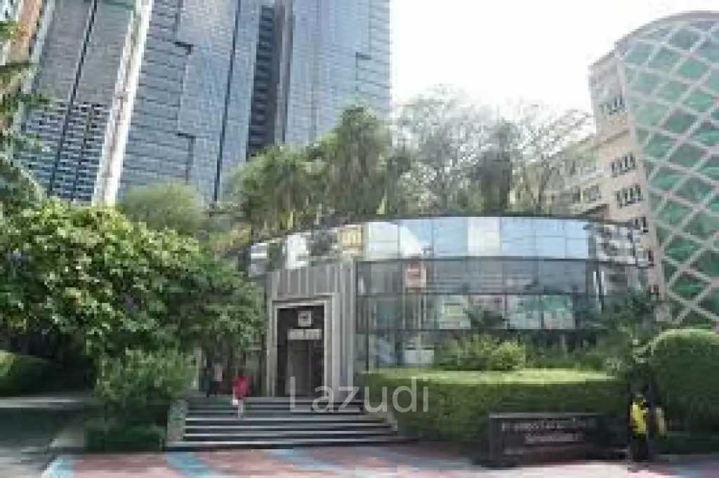 Office space for rent at Chamnan Phenjati Business Center Unit 92-93 size 375.55 sqm