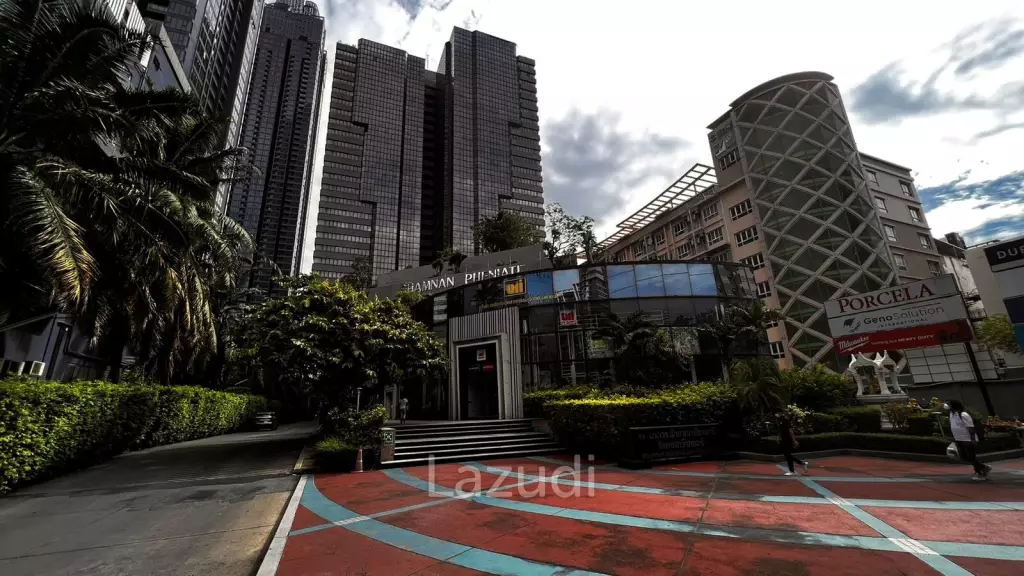 Office space for rent at Chamnan Phenjati Business Center Unit 92-93 size 375.55 sqm