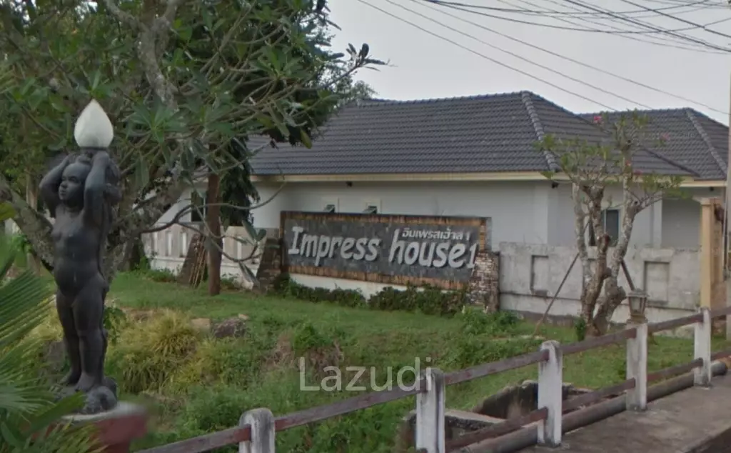 Modern Luxury Living Spacious Pool Villa at Impress House