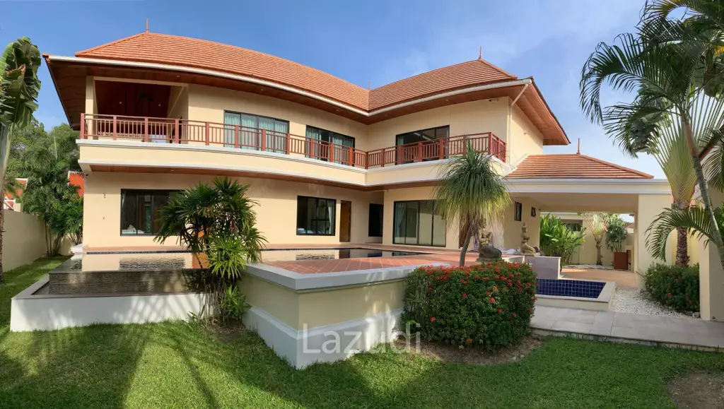 3 Beds 4 Baths 380 SQ.M. Talay Sawan Village