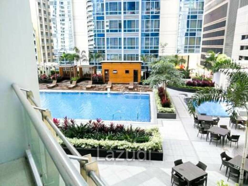 Studio Condo for Sale in Three Central, Salcedo Village, Makati - RS4195881