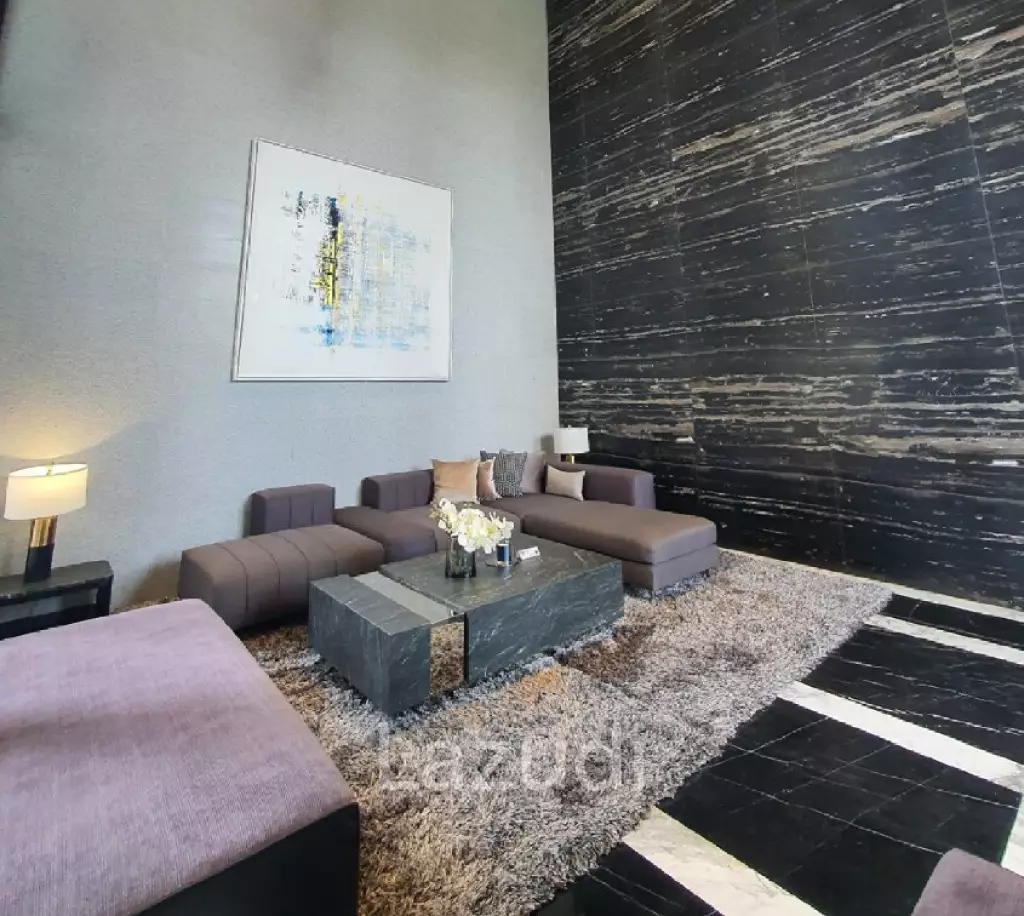 Studio 26sq.m Hampton Residence next to Emporium
