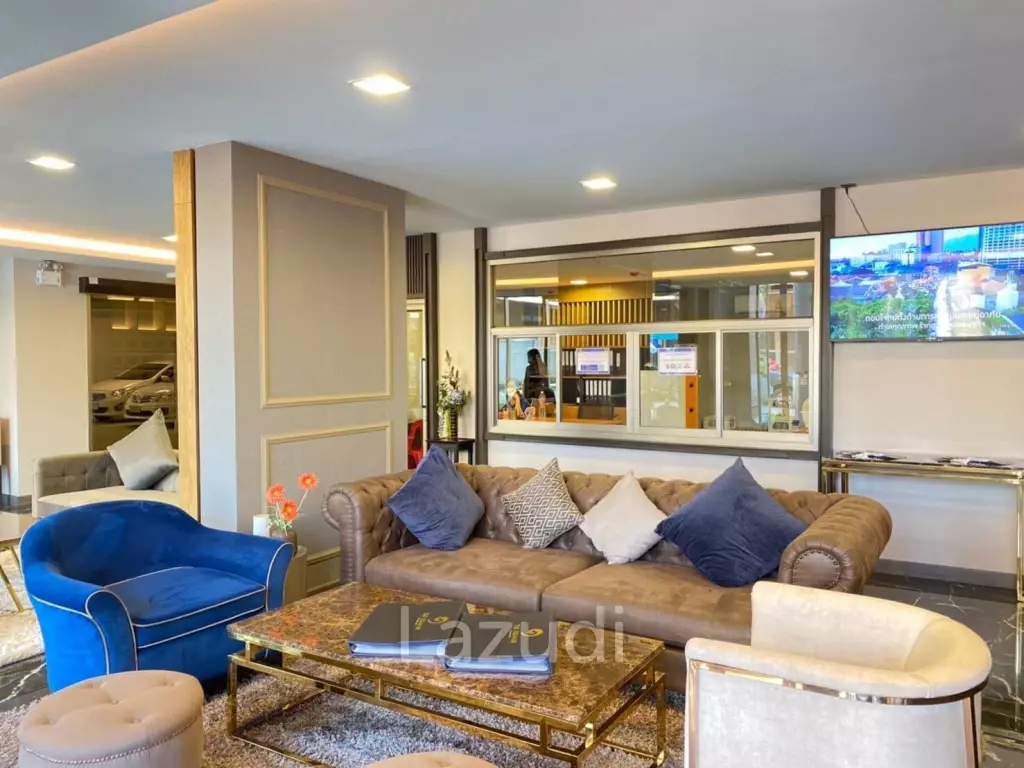 2 Bed 2 Bath 62.55 SQ.M The Erawan Condo