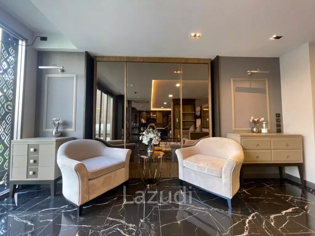 2 Bed 2 Bath 62.55 SQ.M The Erawan Condo