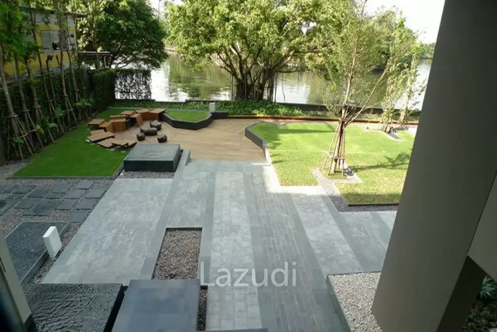 30.5 sqm 1 Bedroom Condo at Blocs 77 Phra Khanong Nuea Bangkok