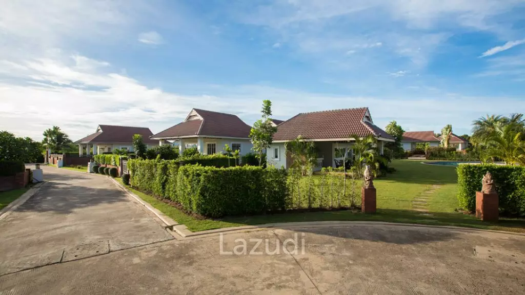 SMART HOUSE VILLAGE 3 : townhouse studio for sale