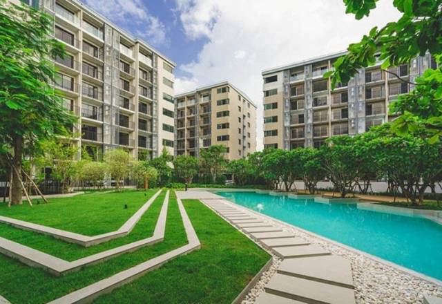Blossom Condo @ Sathorn-Charoenrat