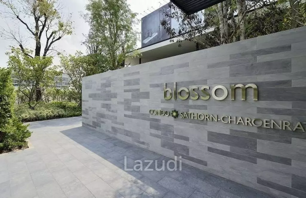 Last Unit ! 1 Bed Duplex 47.18 SQ.M Blossom Condo At Sathorn-Charoenrat