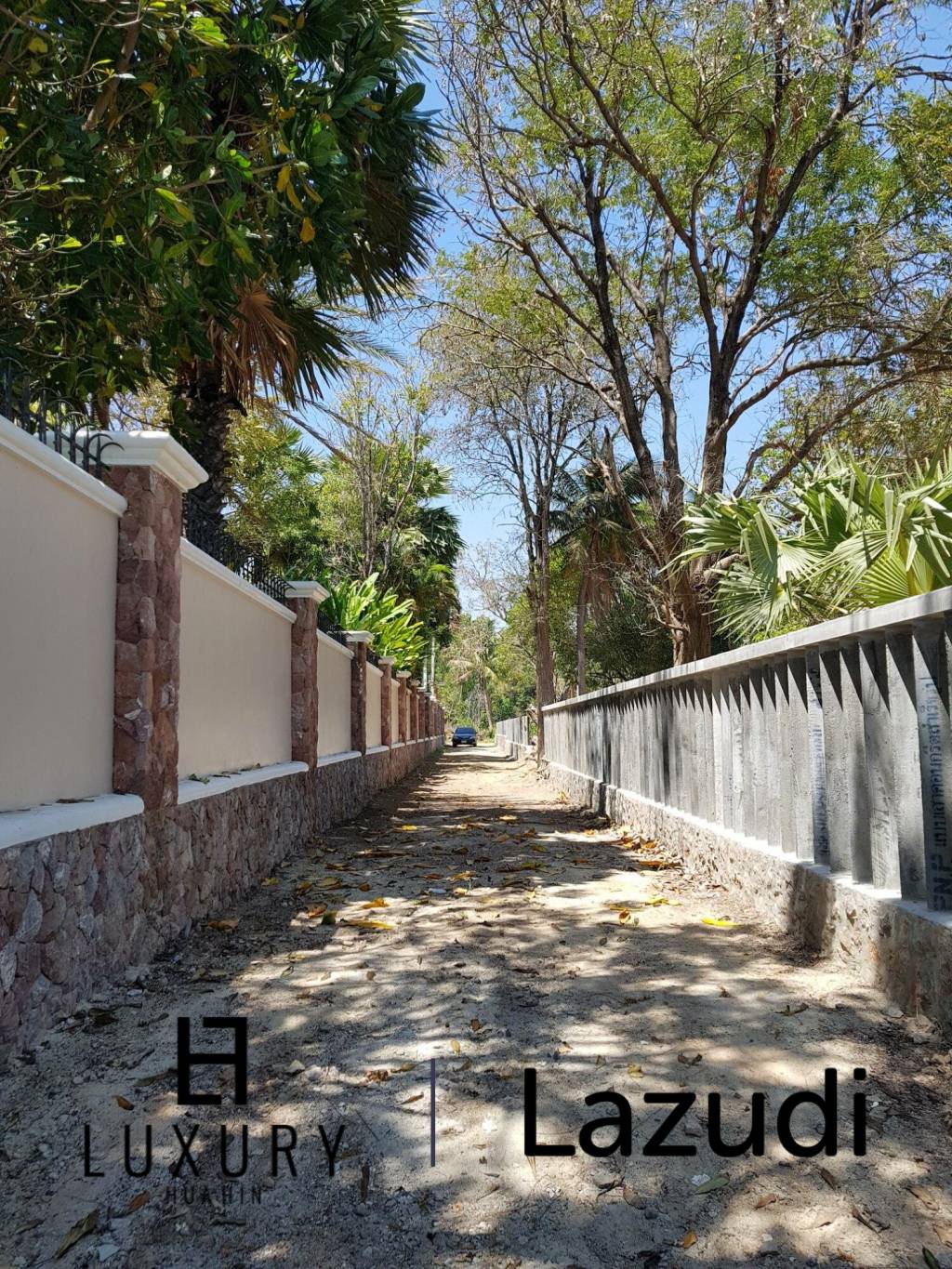 บลูสกาย