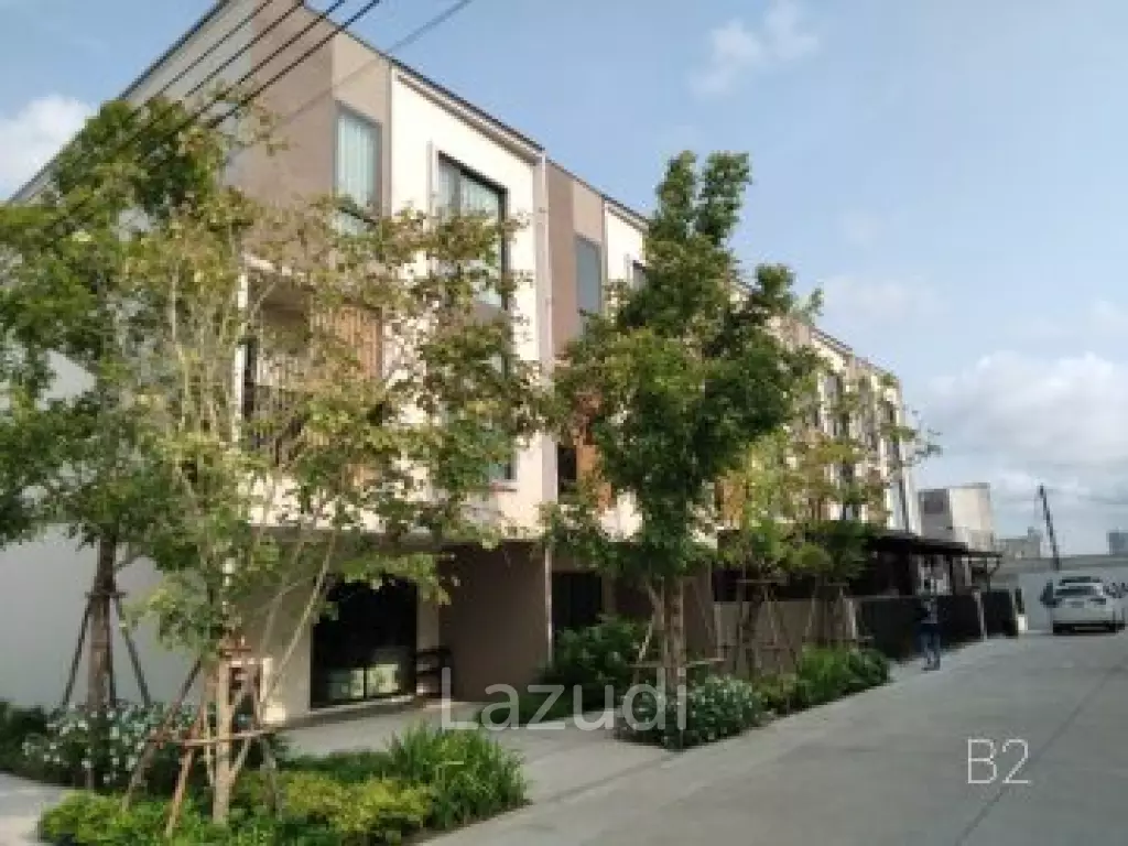 3 Bed 4 Bath 168 SQ.M Altitude Kraf Bangna