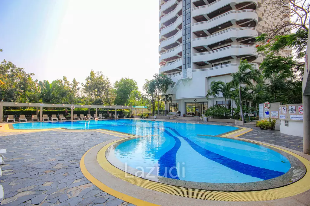 95 sqm sea view condo at VIP Condochain Cha-am