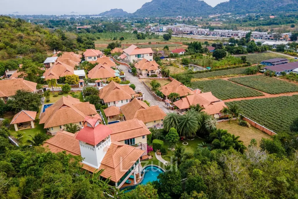EMERALD HEIGHTS : Well Designed 4 bed Pool Villa