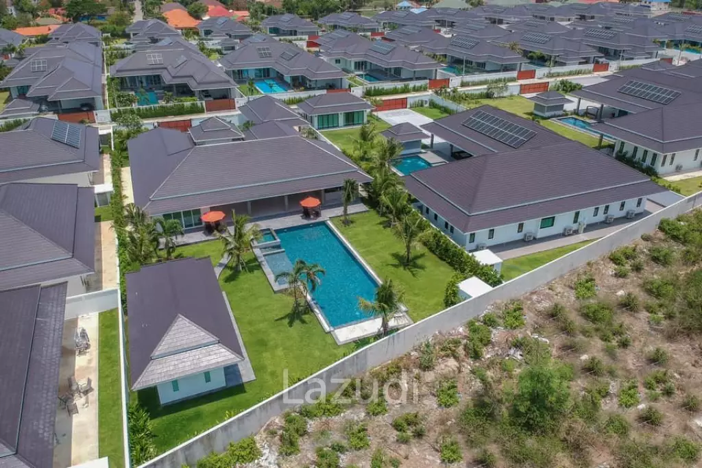 The Clouds 2 : New Exquisite 4-Bedroom Luxury Pool Villa