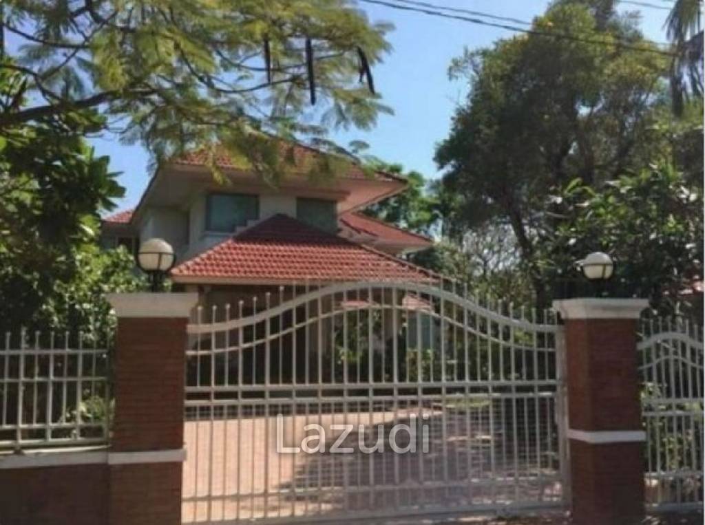 4 Bedrooms 400 SQ.M 2 Storeys House