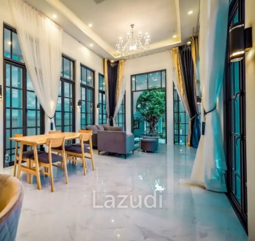 Luxury 3 Bedroom Pool Villa At The Menara Hills