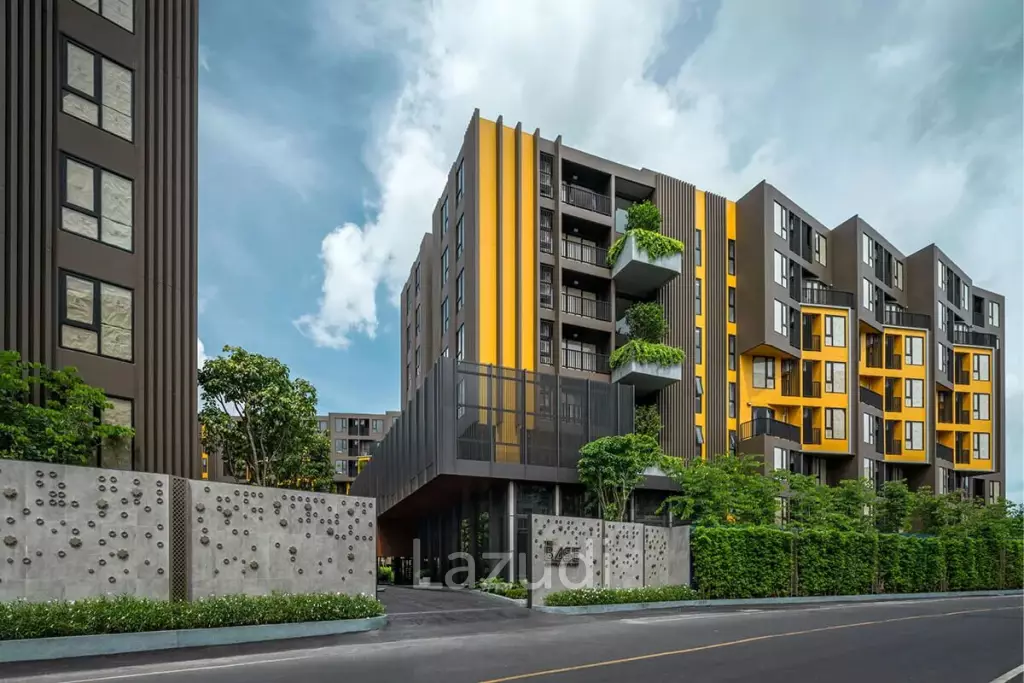 Studio 25.8 SQ.M The Base Central Condo For Sale