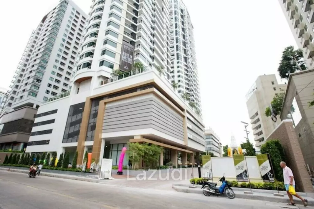 3 Bed 3 Bath 180 SQ.M Bright Sukhumvit 24