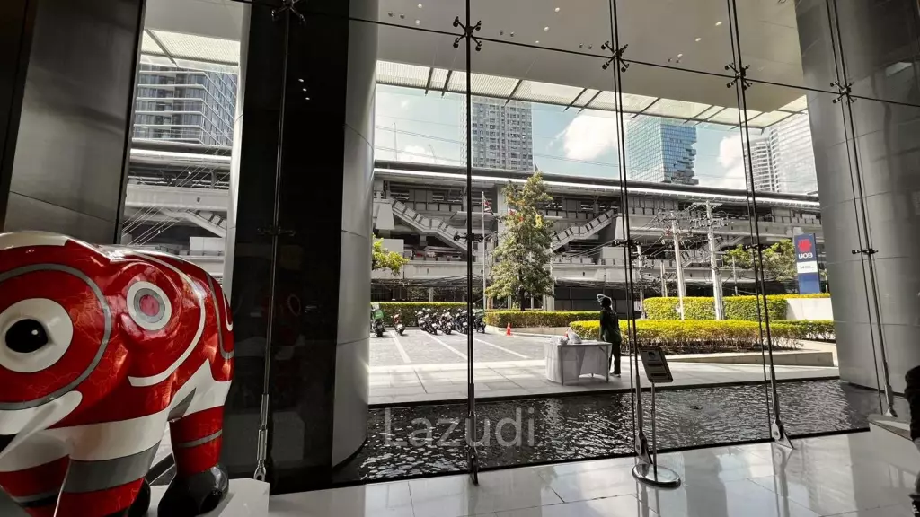 Retail For Rent At AIA Tower