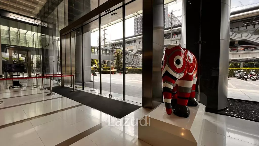 Retail For Rent At AIA Tower
