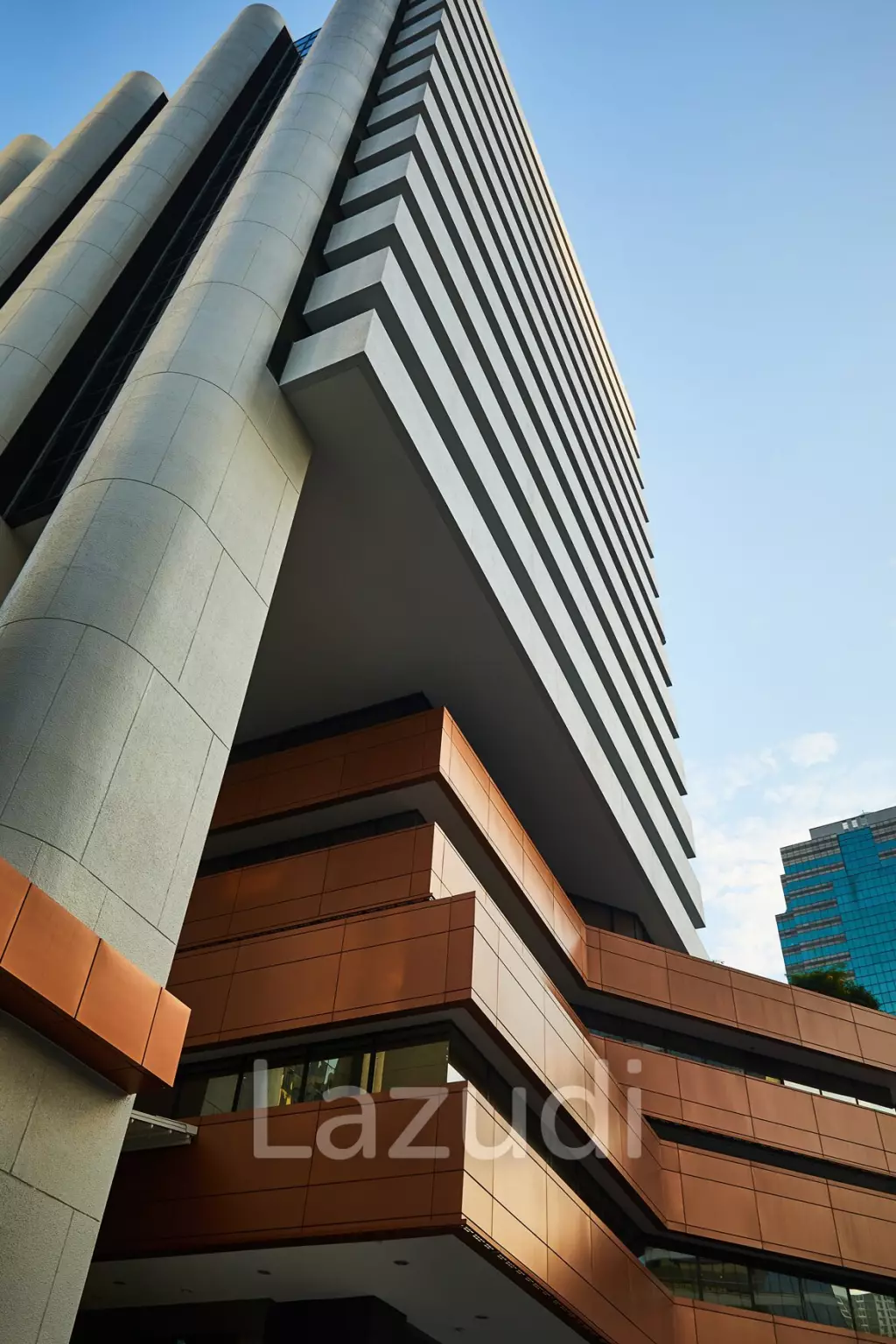 Spacious and Bright Office Space in Sathorn Road Bangkok