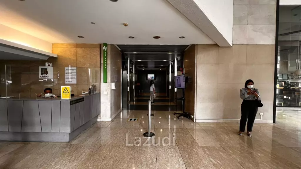 Spacious and Bright Office Space in Sathorn Road Bangkok
