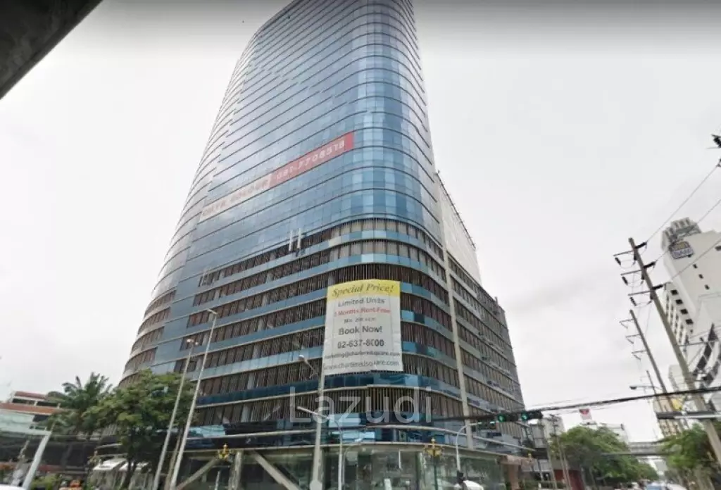 Premium Office for Rent in Silom – Bangrak   Elevate your business with a high-floor office on the 19th floor, offering stunning panoramic city views Only 5 minutes to the expressway – easy access across Bangkok
