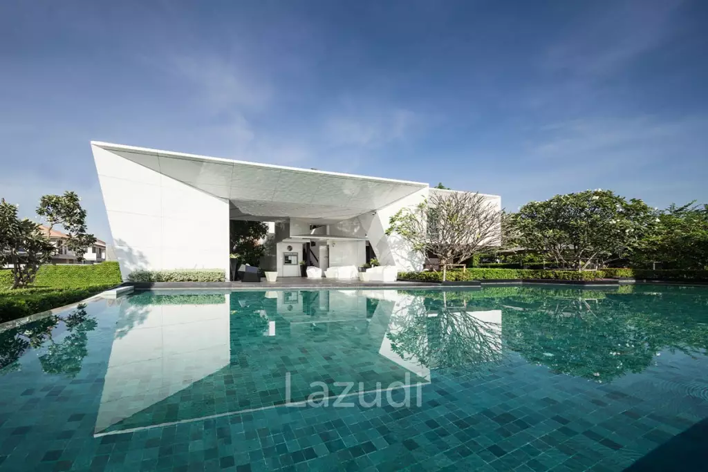 3 Bed 3 Bath 424 SQ.M Burasiri Wongwaen Onnut