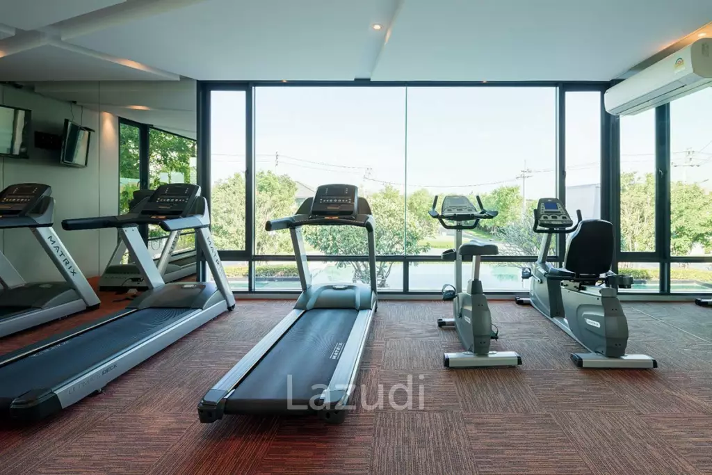 3 Bed 3 Bath 424 SQ.M Burasiri Wongwaen Onnut