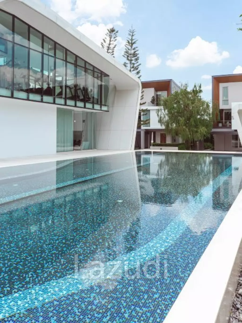 4 Bed 4 Bath 470 SQ.M Nirvana Beyond Rama9 - Krungthep Kreetha