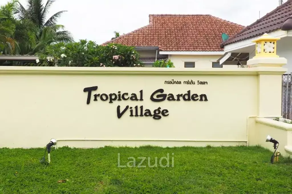 Tropical Garden Village 3-Bedroom Villa with Pool and Sauna