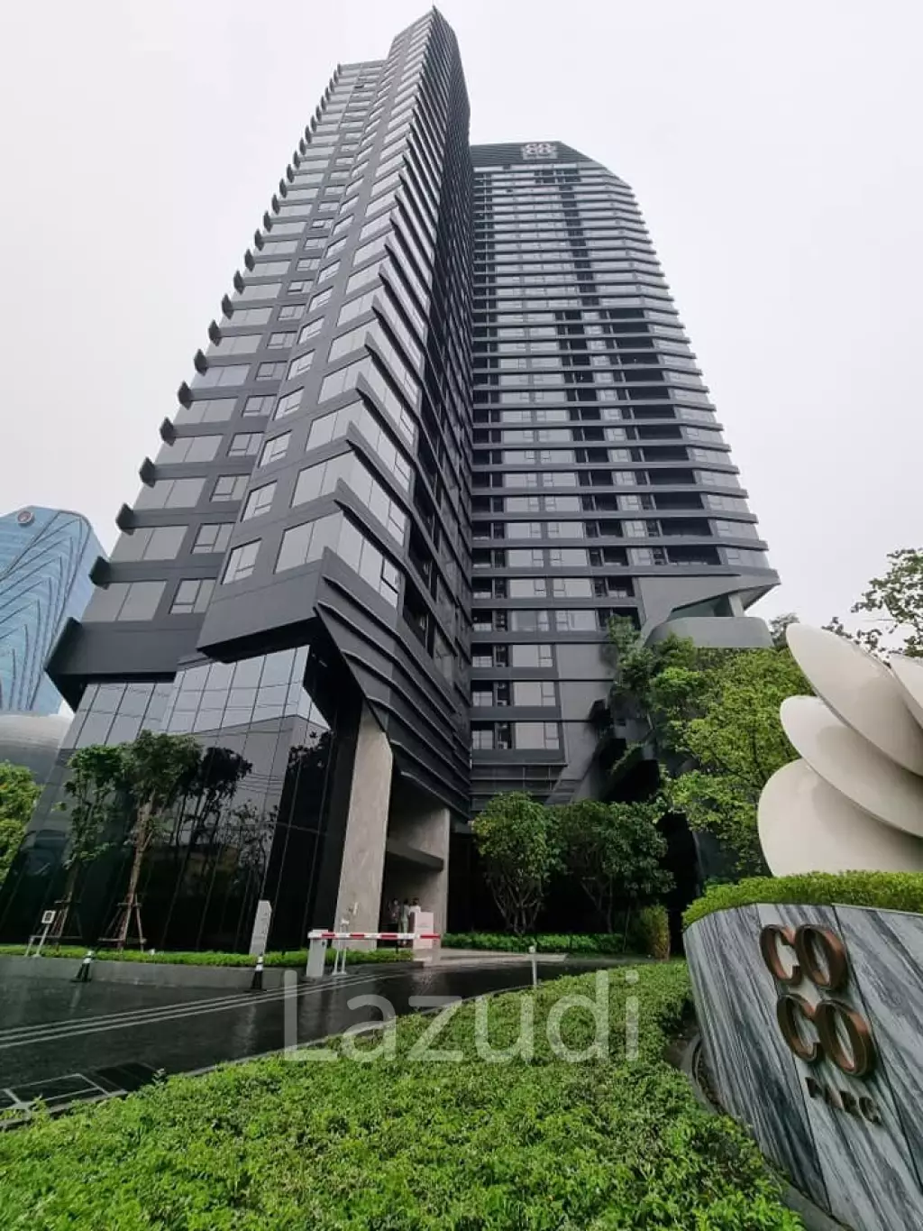 Penthouse 3 Beds 256.37 SQ.M Condo at Coco Parc