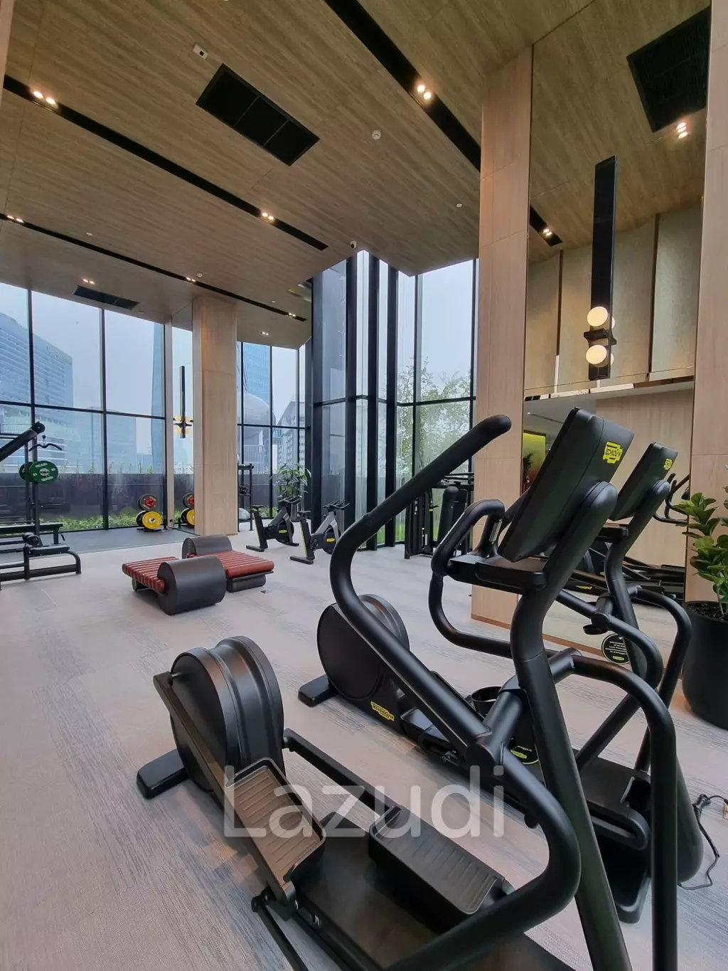 Penthouse 3 Beds 256.37 SQ.M Condo at Coco Parc
