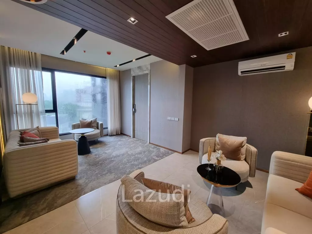 Penthouse 3 Beds 256.37 SQ.M Condo at Coco Parc