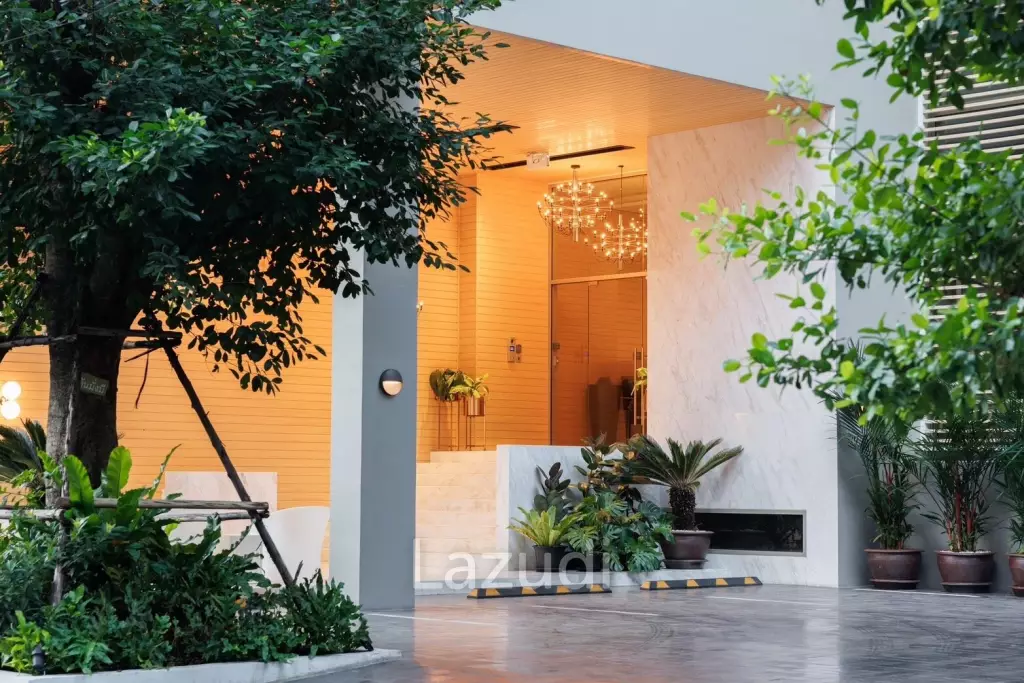 1 Bed 1 Bath 61.67 SQ.M S47 Sukhumvit