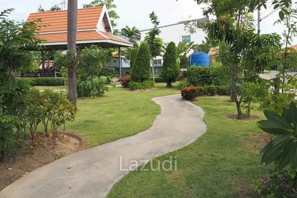 Ratanakorn Village 14
