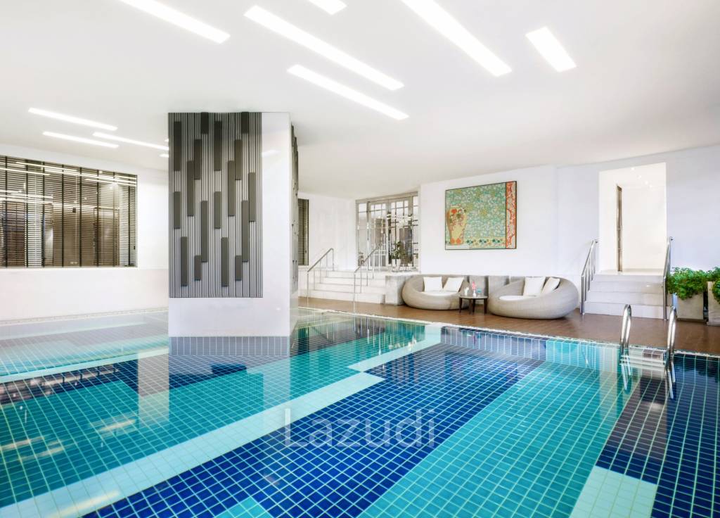 Centre Point Hotel Chidlom คอนโด