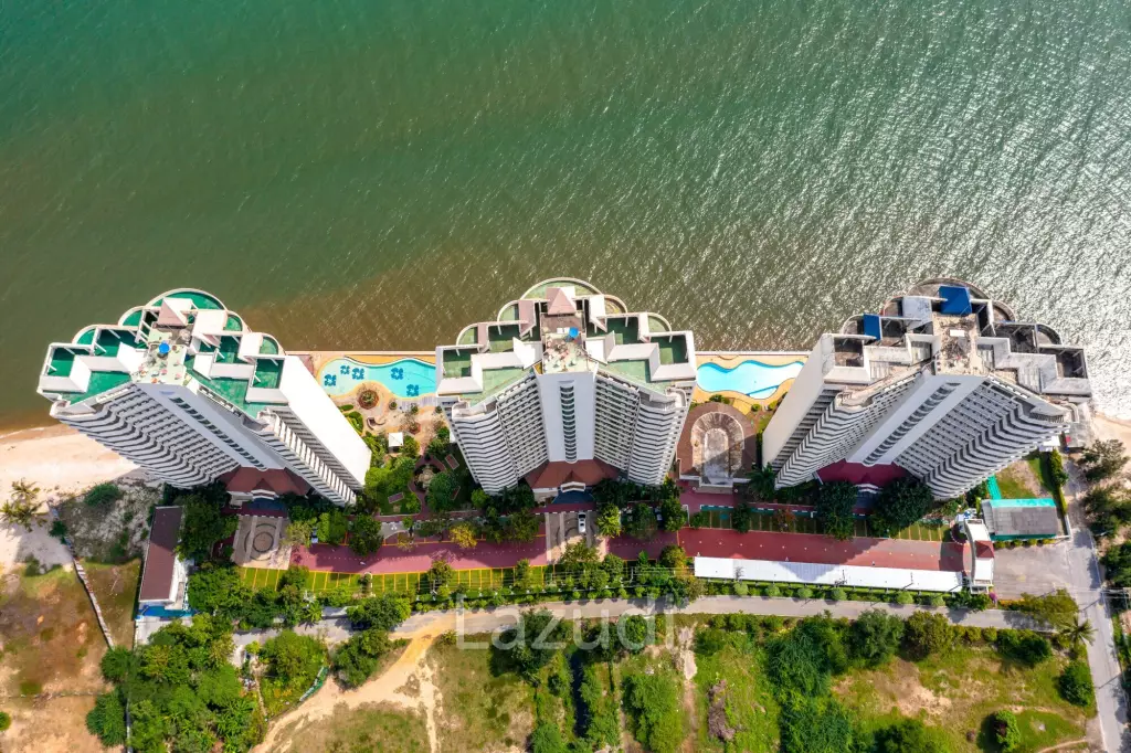 Cha-Am Long Beach Condominium : 3 Bed 3 Bath